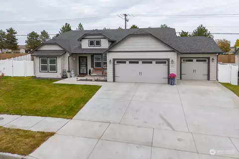 807 N Hooper Dr, Moses Lake, WA 98837