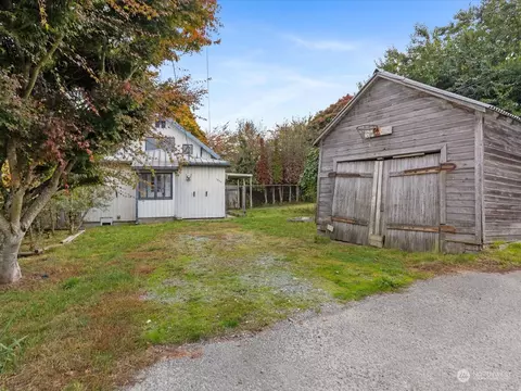 Exterior - 1909 Summit Ave, Everett, WA 98201 photo 8 of 8