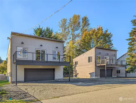 118 Tahoma St E #A & B, Packwood, WA 98361