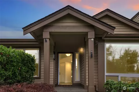 4622 41st St NE, Tacoma, WA 98422
