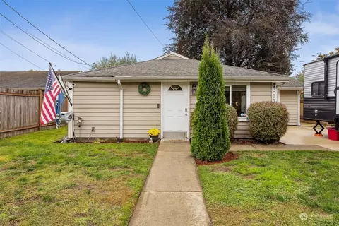 10810 Todd Rd E, Puyallup, WA 98372