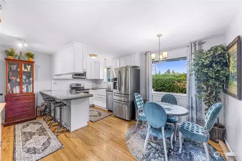 Dining - 2211 Jade Ave, Everett, WA 98201 photo 1 of 1