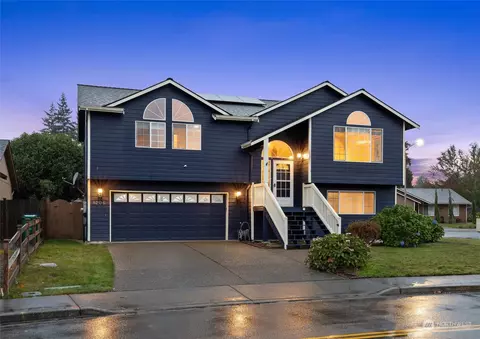 8206 63rd Dr, Marysville, WA 98270