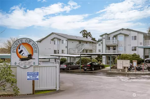 485 SW Bayshore Dr #D103, Oak Harbor, WA 98277