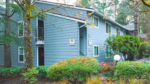 12633 100th Ln NE #H137, Kirkland, WA 98034