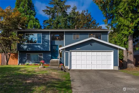 19527 145th Ave SE, Renton, WA 98058