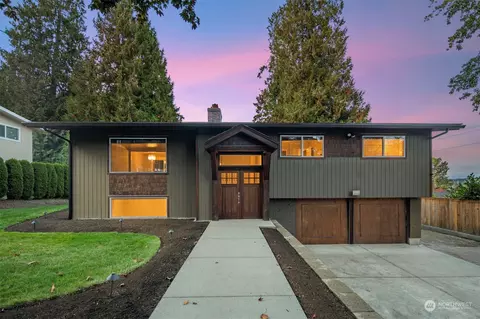 13952 NE 84th St, Redmond, WA 98052