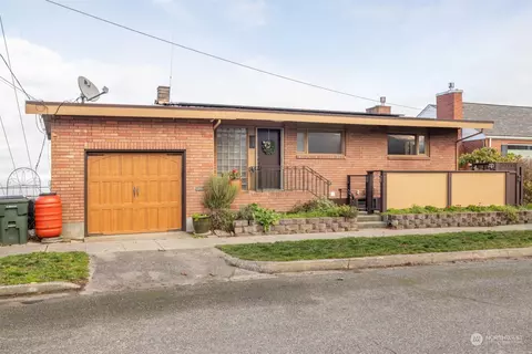 139 W Second St, Port Angeles, WA 98362