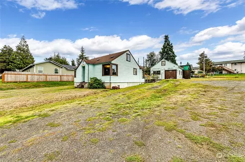 1310 W 8th St, Port Angeles, WA 98363