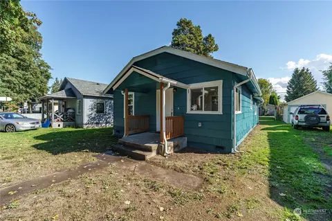 256 20th Ave, Longview, WA 98632