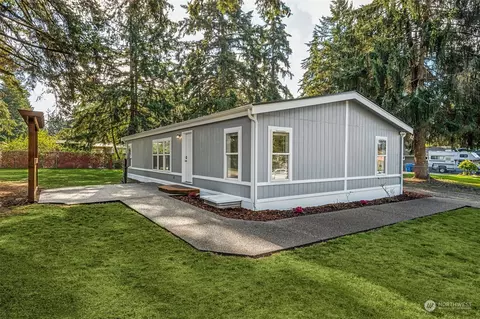 6718 200th Street Ct E, Spanaway, WA 98387