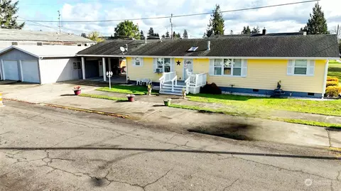 120 S 1st St, Elma, WA 98541