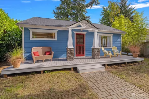 9734 31st Ave SW, Seattle, WA 98146