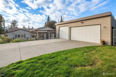 19227 88th Ave W, Edmonds, WA 98026