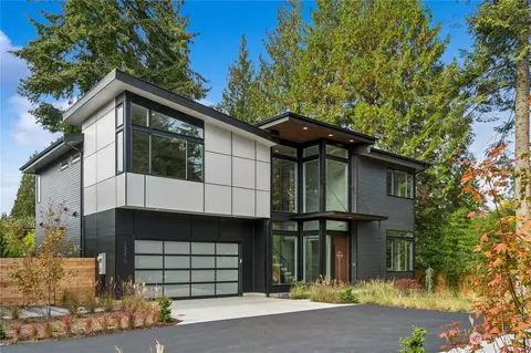 13210 NE 70th St, Redmond, WA 98052