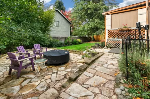 Exterior - 16728 26th Ave SE, Bothell, WA 98012 photo 8 of 9