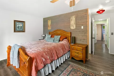 Bedroom - 16728 26th Ave SE, Bothell, WA 98012 photo 1 of 5