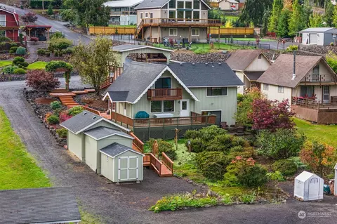 120 Lakeside Dr, Mossyrock, WA 98564