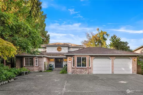 9727 45th Ave SW, Seattle, WA 98136