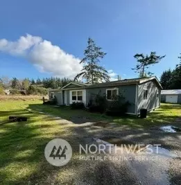 305 W Troxell, Oak Harbor, WA 98277