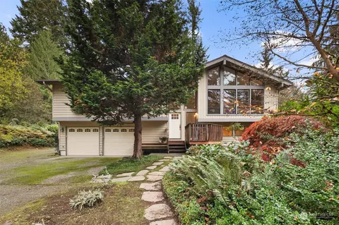 19942 NE 185th St, Woodinville, WA 98077