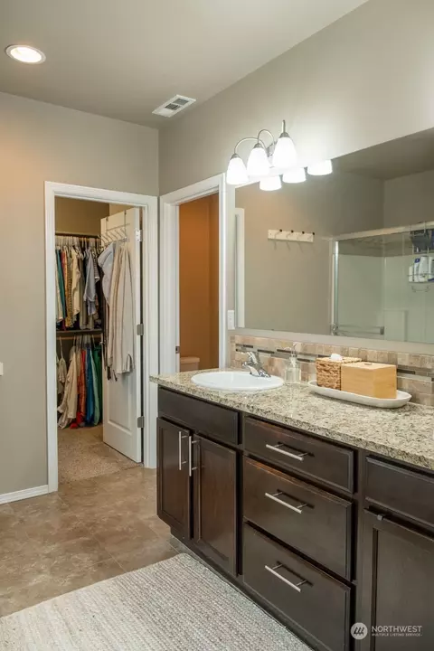 Bath - 1369 Caprio Loop, Walla Walla, WA 99362 photo 2 of 4