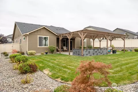 Exterior - 1369 Caprio Loop, Walla Walla, WA 99362 photo 5 of 8
