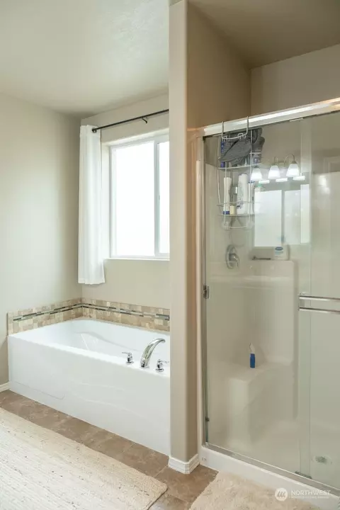 Bath - 1369 Caprio Loop, Walla Walla, WA 99362 photo 3 of 4