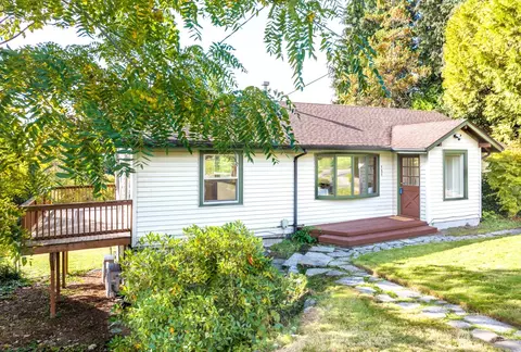 909 SW Langston Rd, Renton, WA 98057