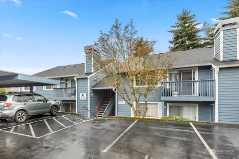 16817 Larch Way #E208, Lynnwood, WA 98037