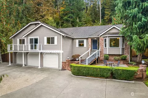 21003 SE 138th Pl, Issaquah, WA 98027