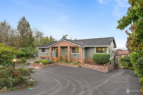 10726 Marine View Dr, Mukilteo, WA 98275