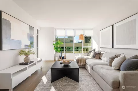 583 Battery St #812N, Seattle, WA 98121
