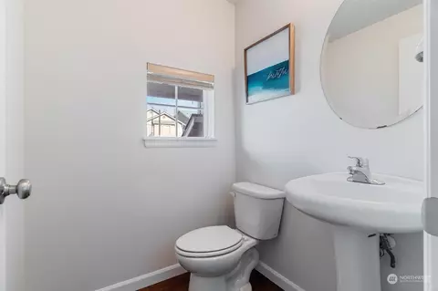 Bath - 4120 183rd Pl SE, Bothell, WA 98012 photo 1 of 5