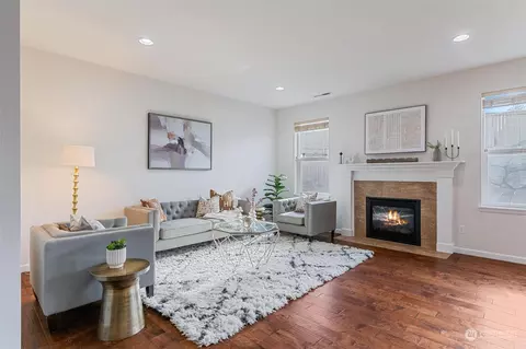 Living - 4120 183rd Pl SE, Bothell, WA 98012 photo 2 of 4