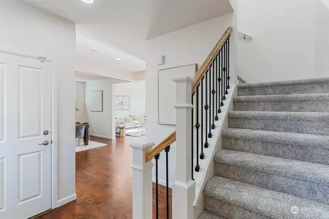 Entry Way - 4120 183rd Pl SE, Bothell, WA 98012 photo 2 of 4