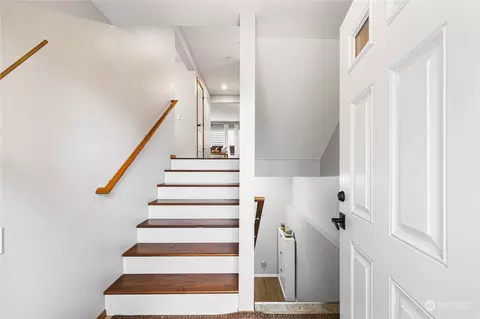 Entry Way - 9328 16th Dr W, Everett, WA 98204 photo 1 of 3