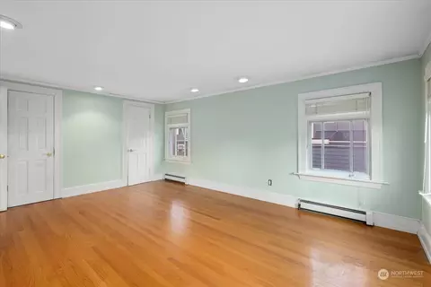 Bedroom - 2014 E Aloha St, Seattle, WA 98112 photo 1 of 4