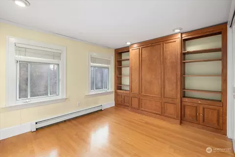 Bedroom - 2014 E Aloha St, Seattle, WA 98112 photo 3 of 4