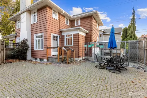 Exterior - 2014 E Aloha St, Seattle, WA 98112 photo 9 of 11