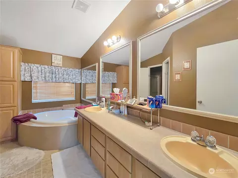 103 Josephine Loop, Onalaska, WA 98570 photo 17
