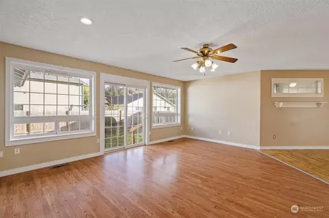 910 SW Mayer Ave, Winlock, WA 98596 photo 12