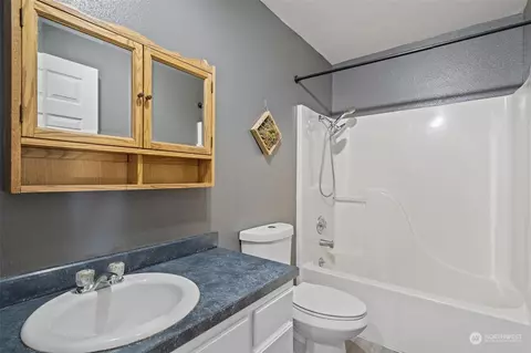 910 SW Mayer Ave, Winlock, WA 98596 photo 22