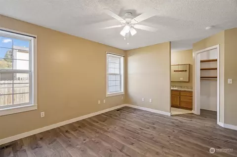 910 SW Mayer Ave, Winlock, WA 98596 photo 17