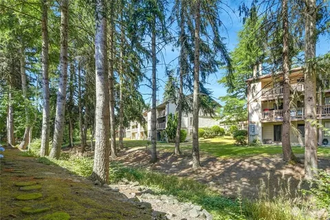 17509 118th Ave SE #C12, Renton, WA 98058