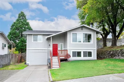 1711 S 52nd St, Tacoma, WA 98408