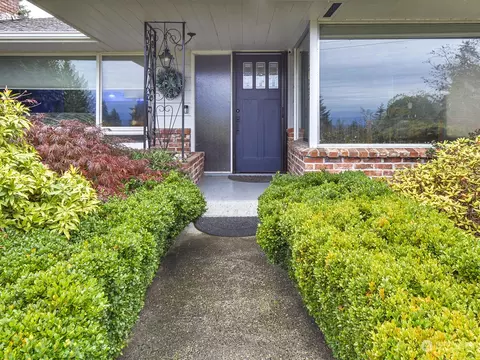 3105 Glacier Peak Ave, Everett, WA 98208 photo 2
