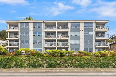 2200 Alki Ave SW #304, Seattle, WA 98116
