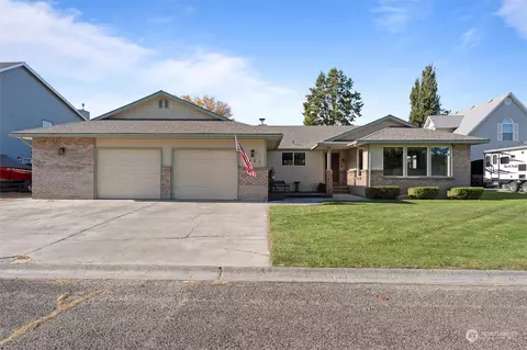 9371 Vernal Ave SE, Moses Lake, WA 98837