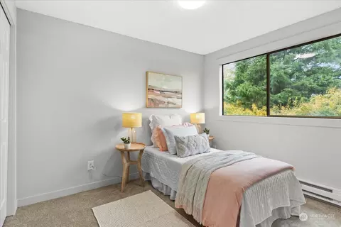 Bedroom - 5138 Seahurst Ave, Everett, WA 98203 photo 3 of 6